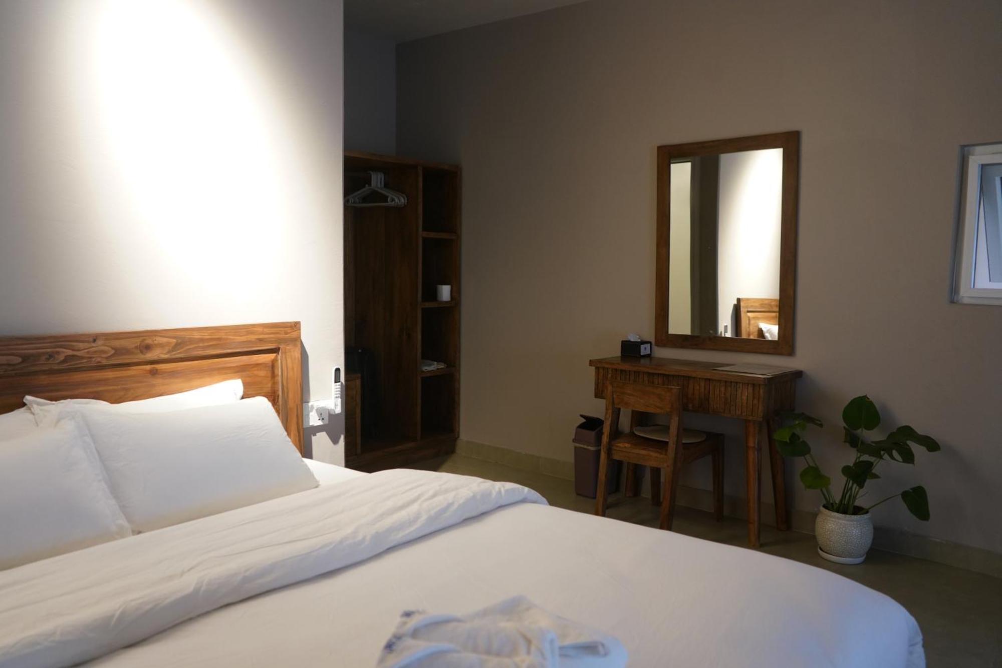 Hotel Blossom Покхара Екстер'єр фото